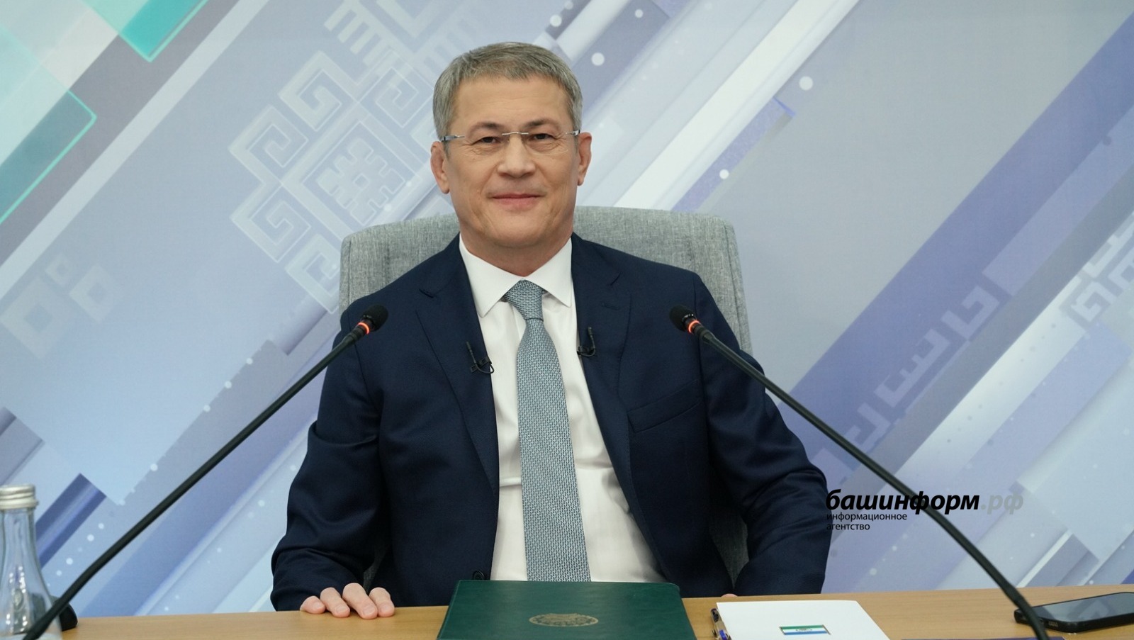 Олег Яровиков