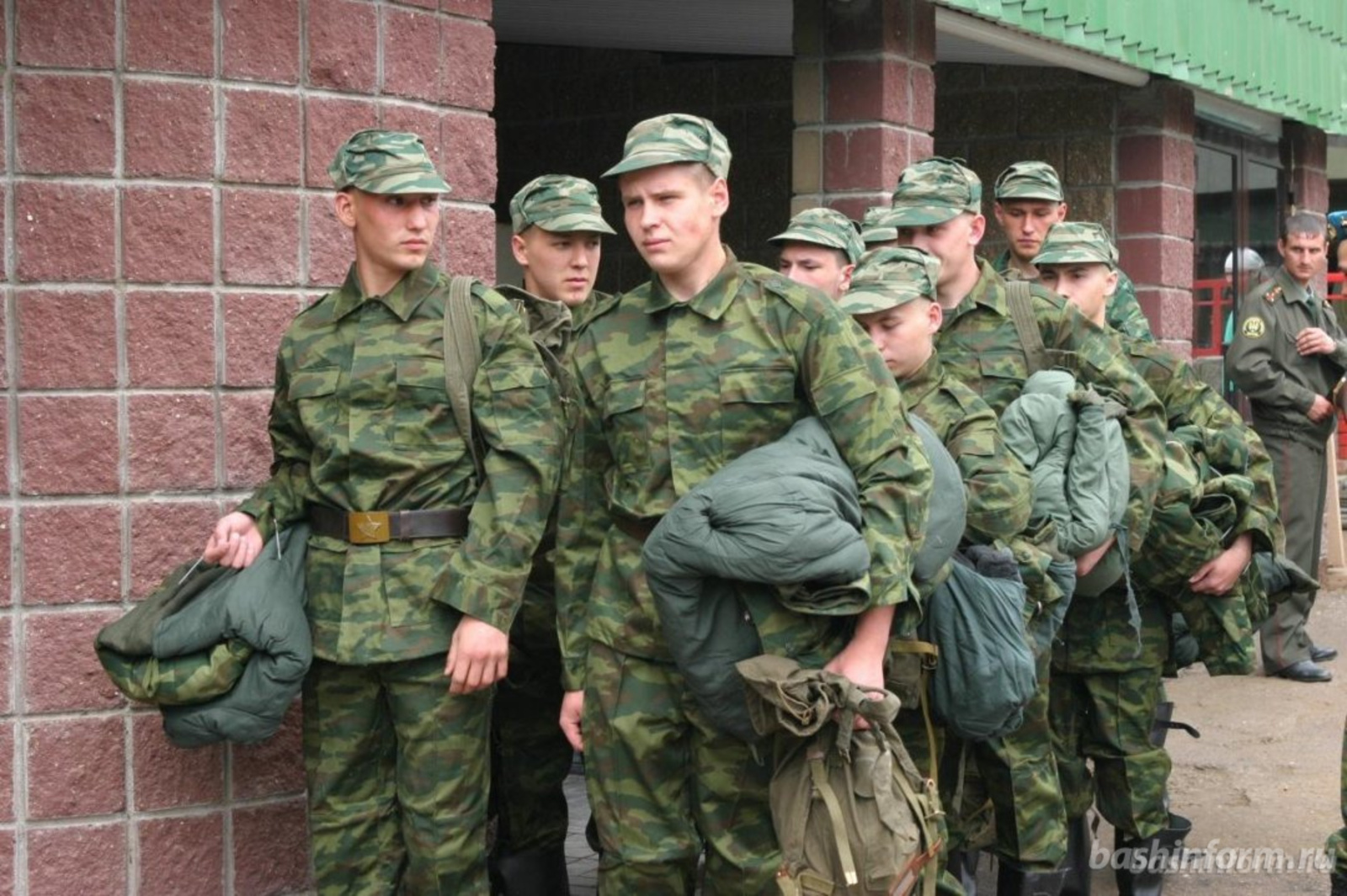 Олег Яровиков