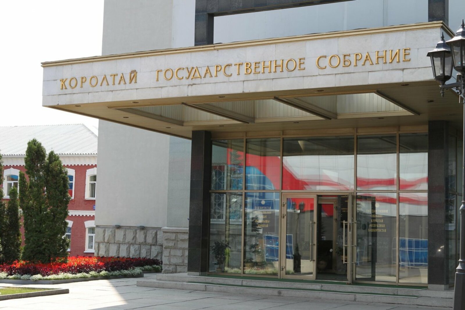 Олег Яровиков