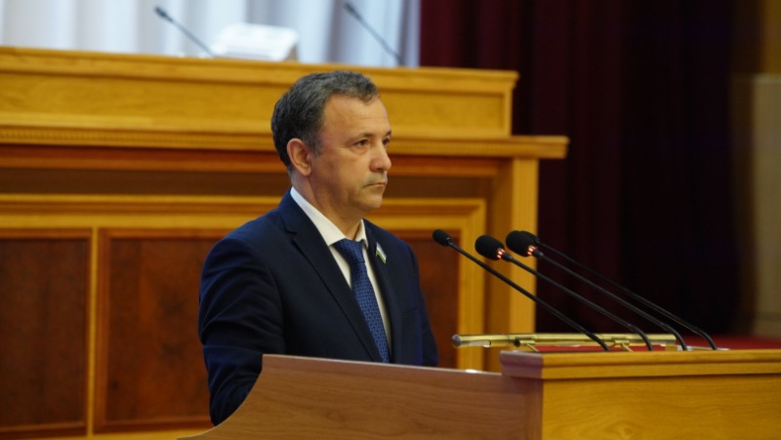 Олег Яровиков