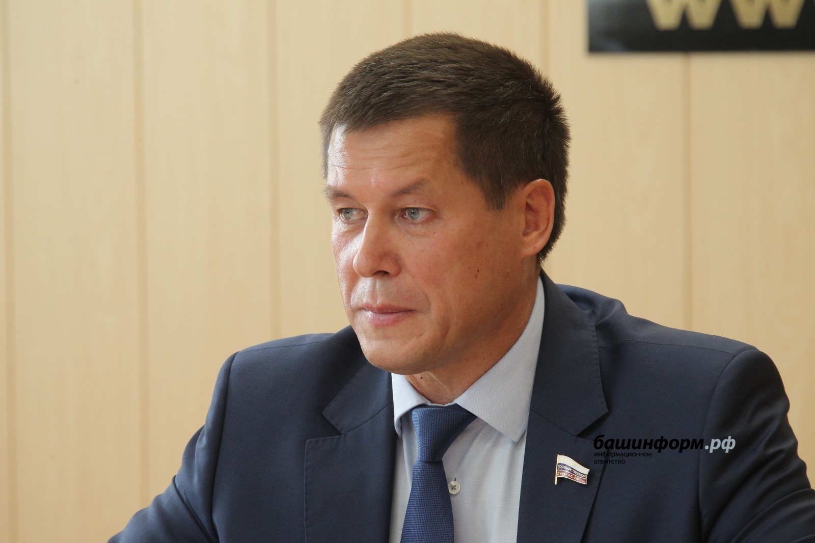 Олег Яровиков