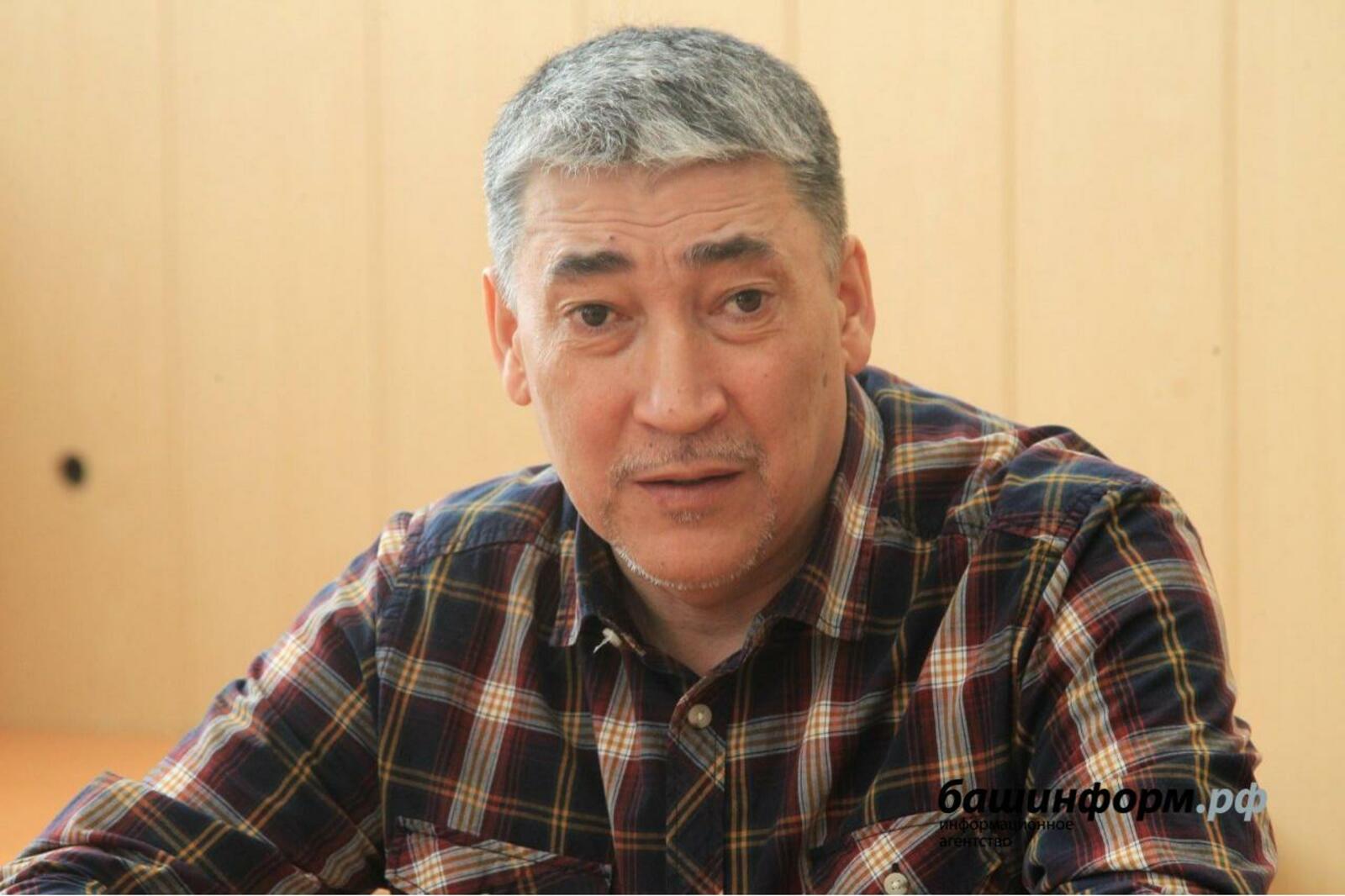 Олег Яровиков