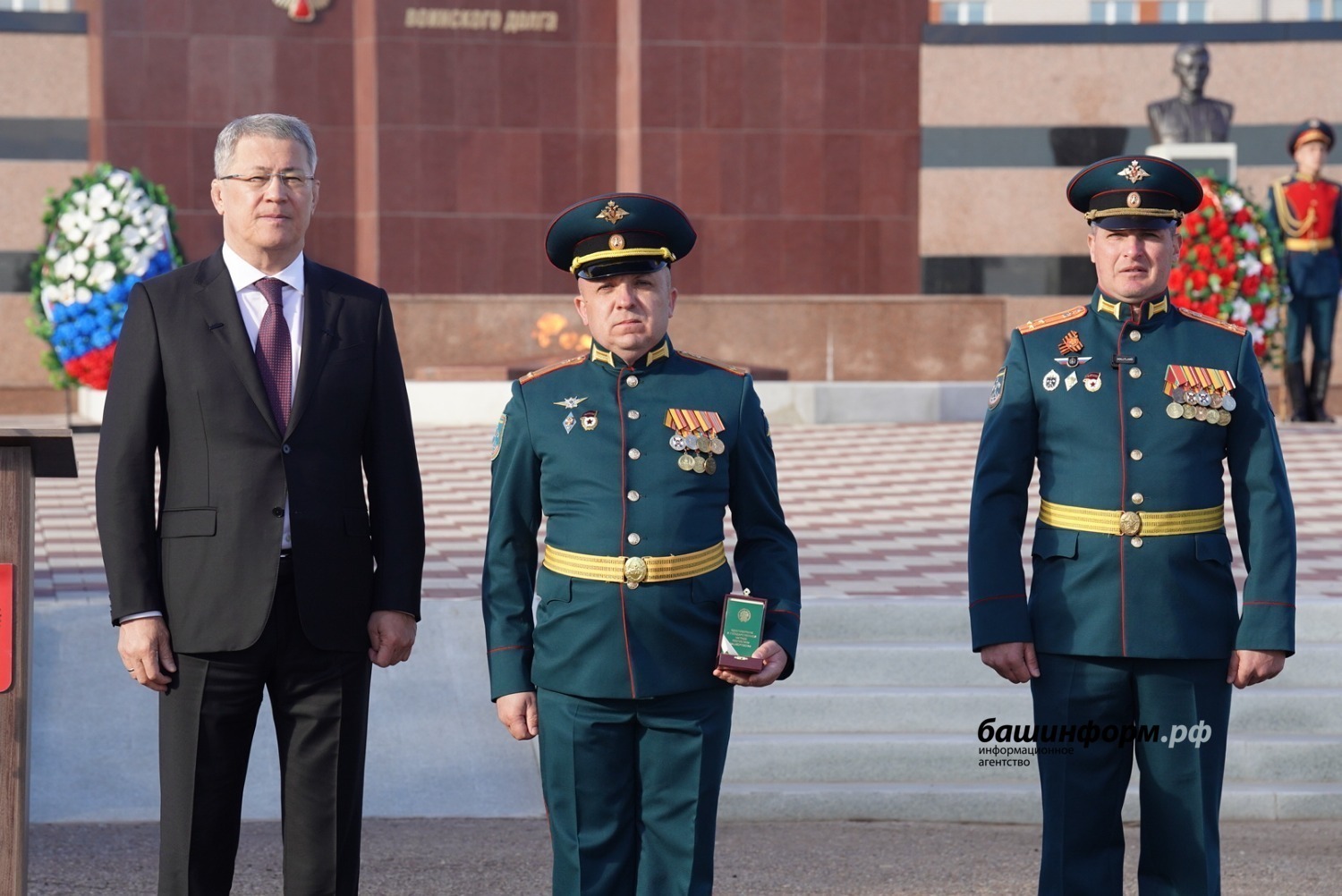 Олег Яровиков