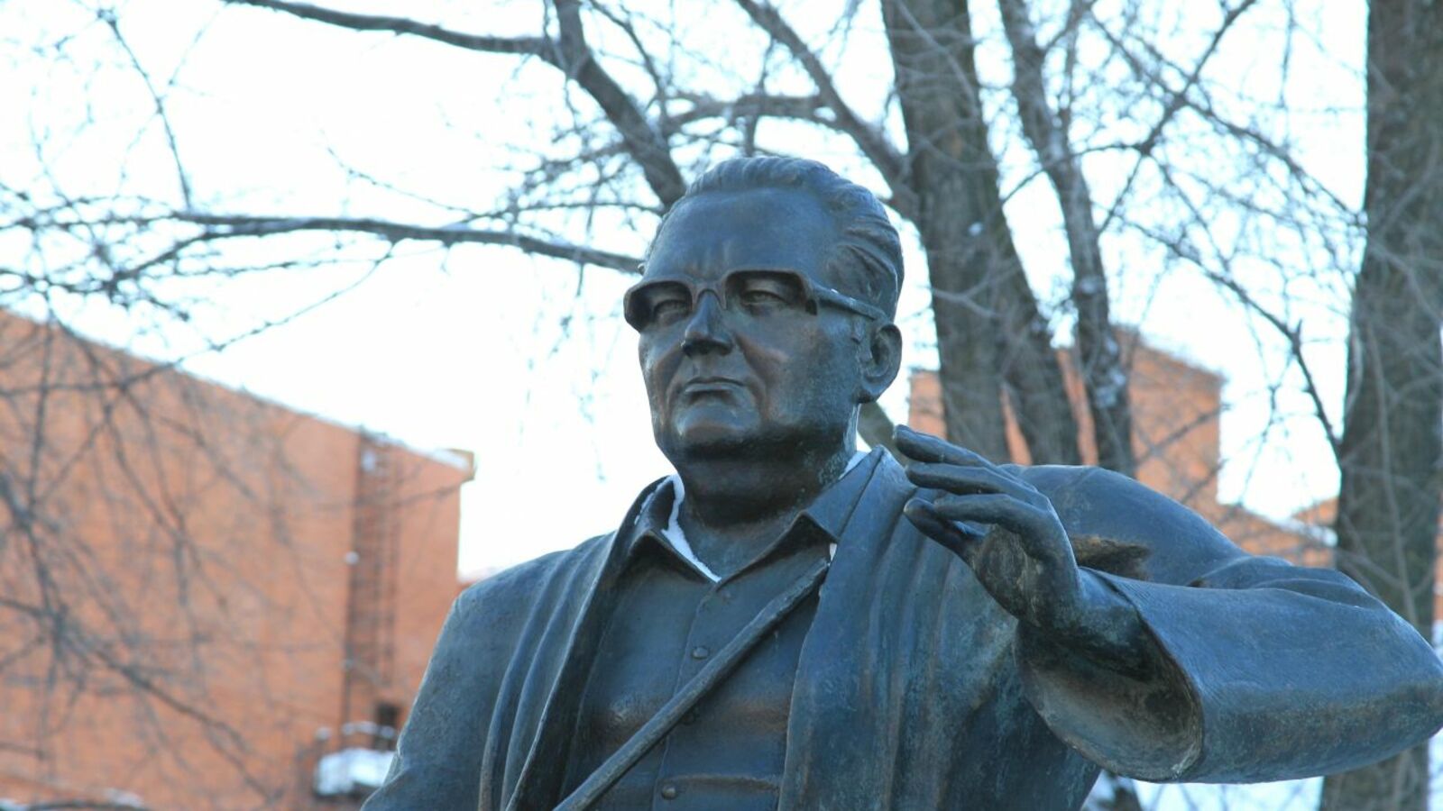 Олег Яровиков