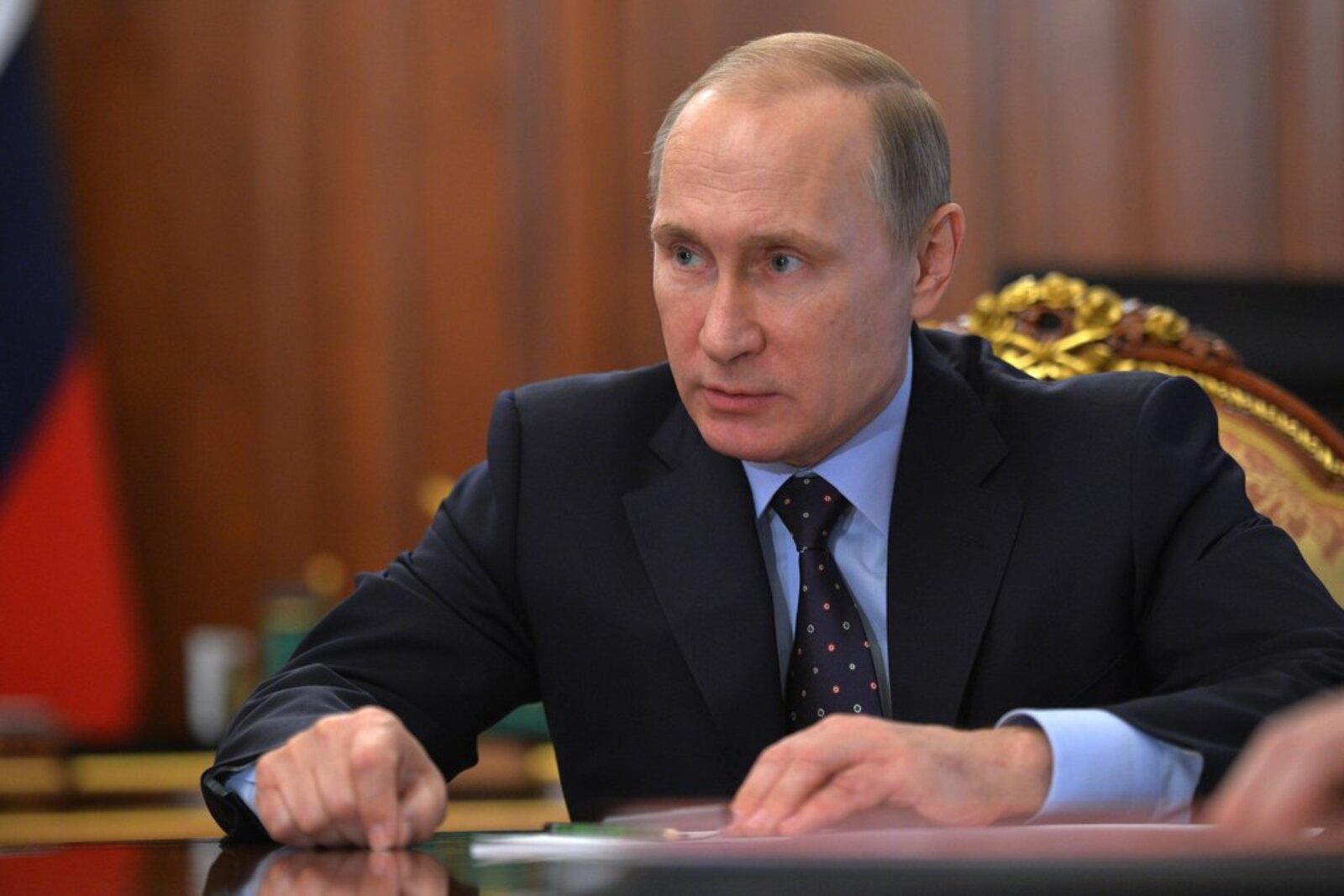 Путин призвал при подготовке бюджета учитывать факторы, влияющие на его доходную часть
