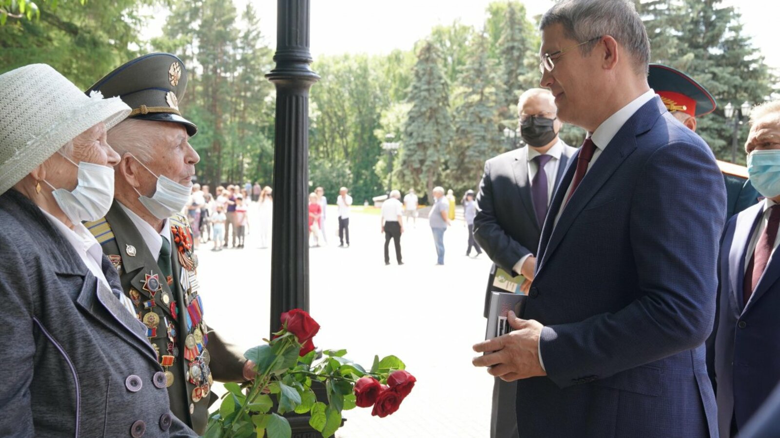 Олег Яровиков