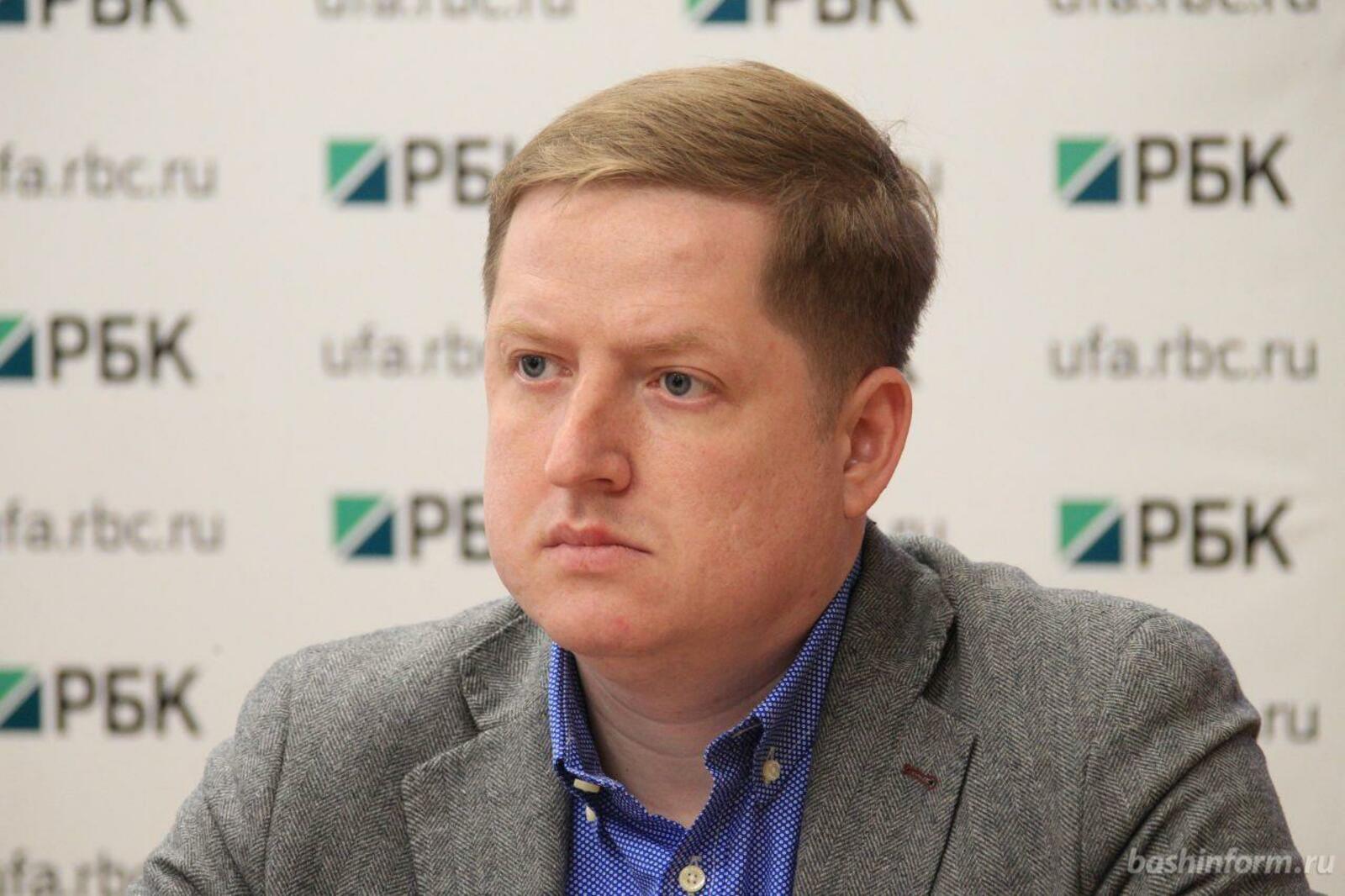Олег Яровиков
