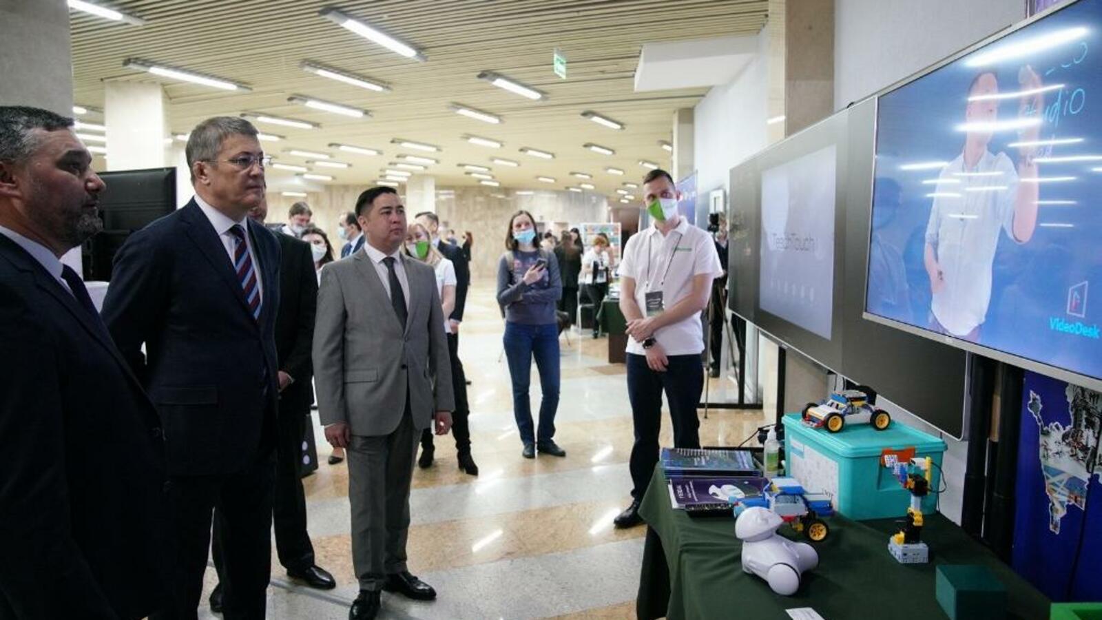 Олег Яровиков