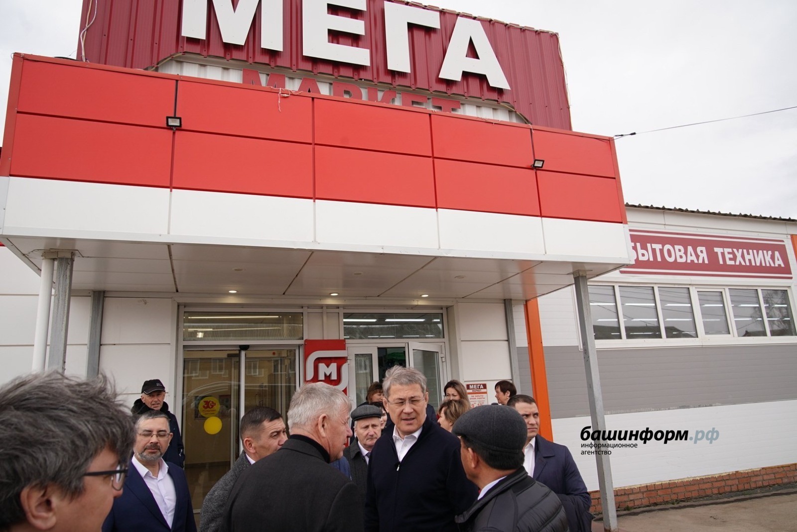 Олег  Яровиков