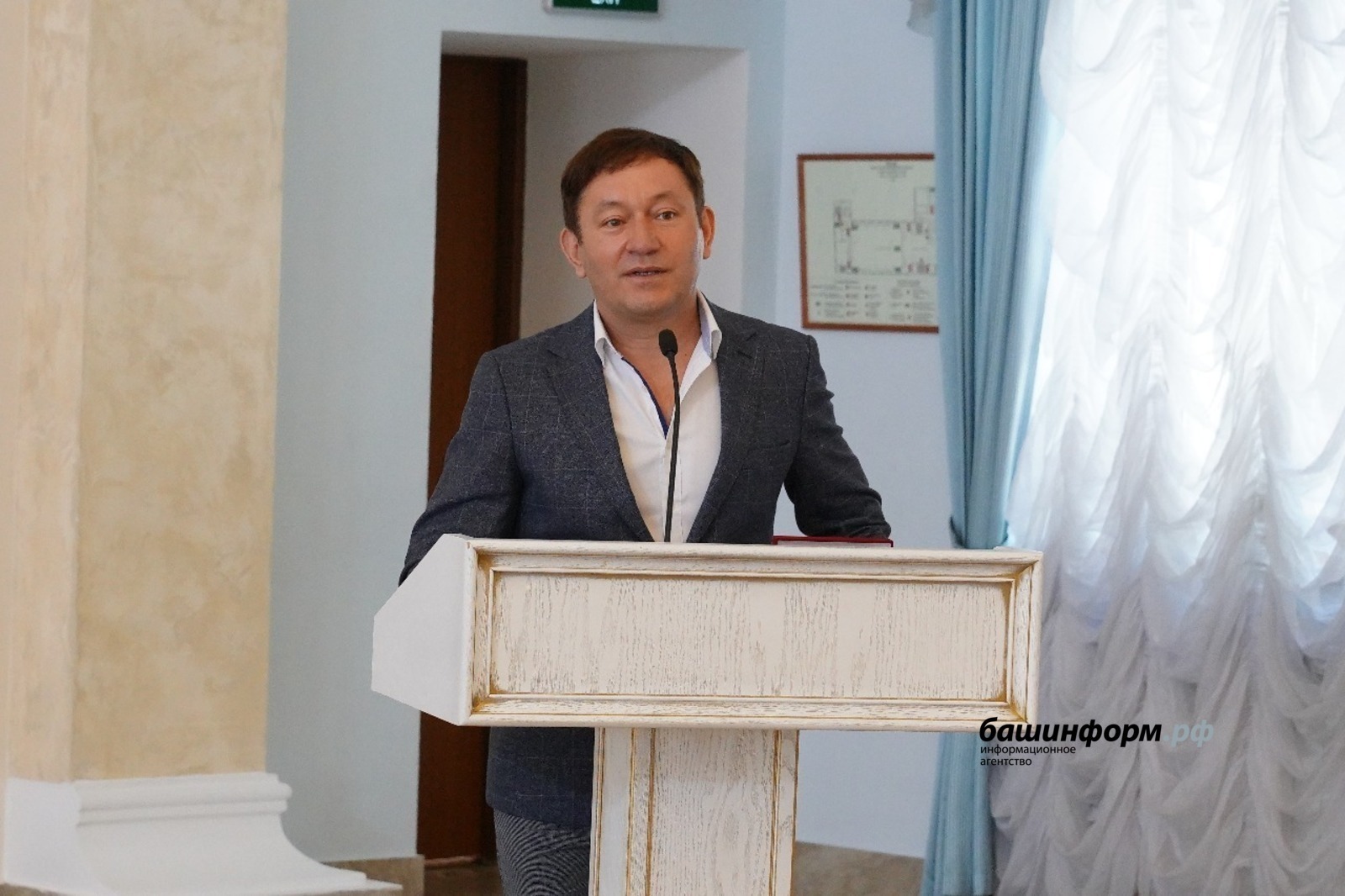 Олег Яровиков