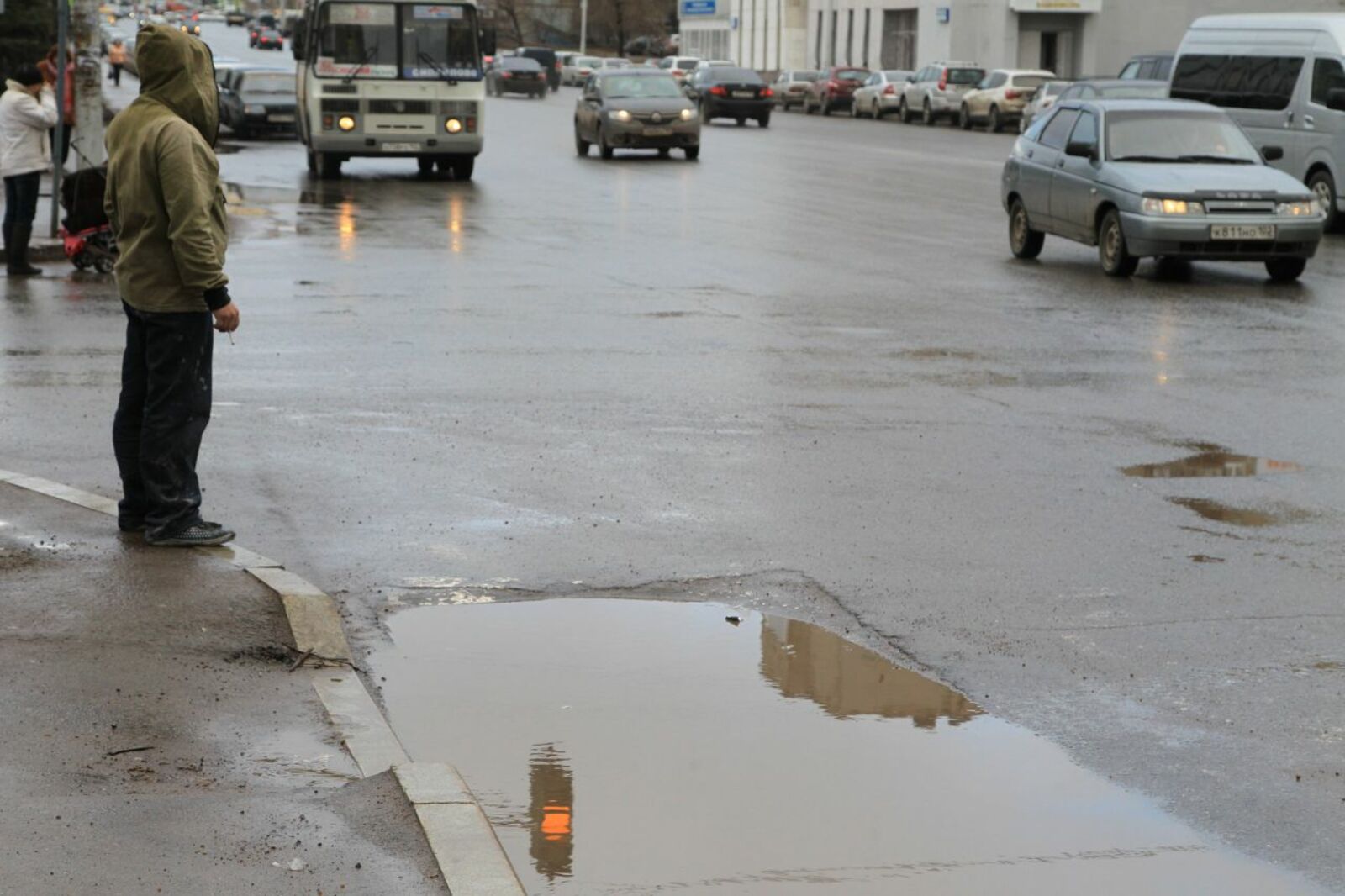 Олег Яровиков