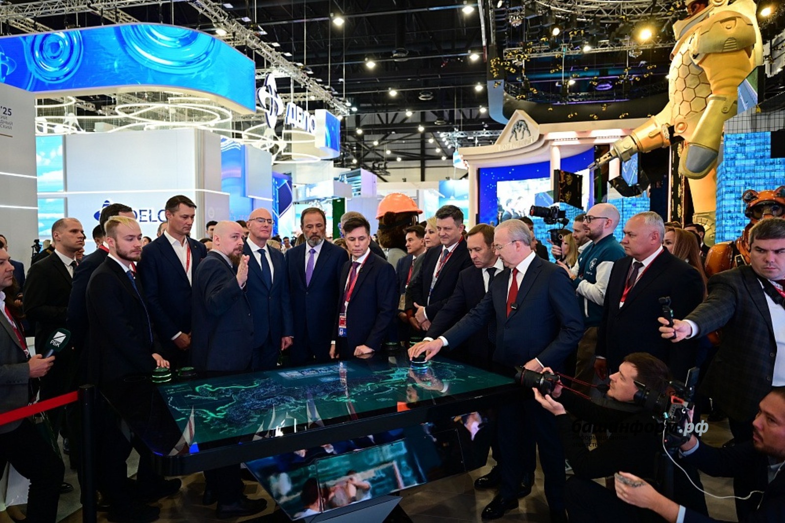 Олег Яровиков