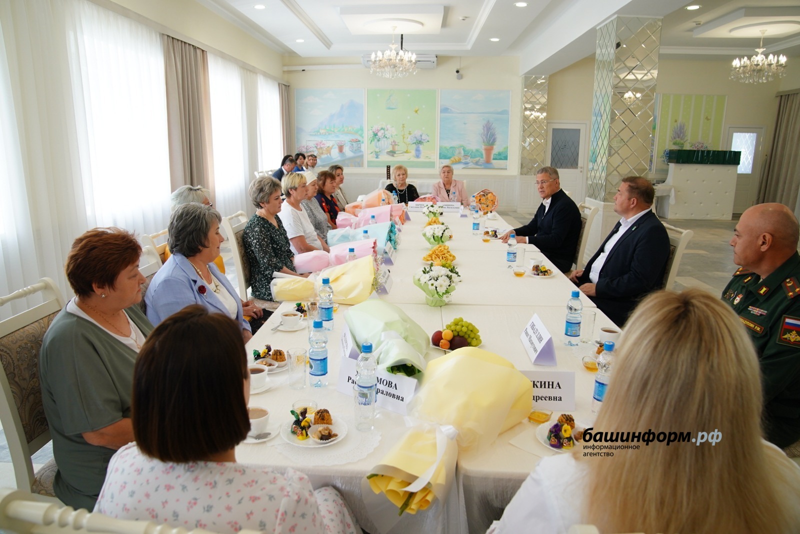 Олег Яровиков