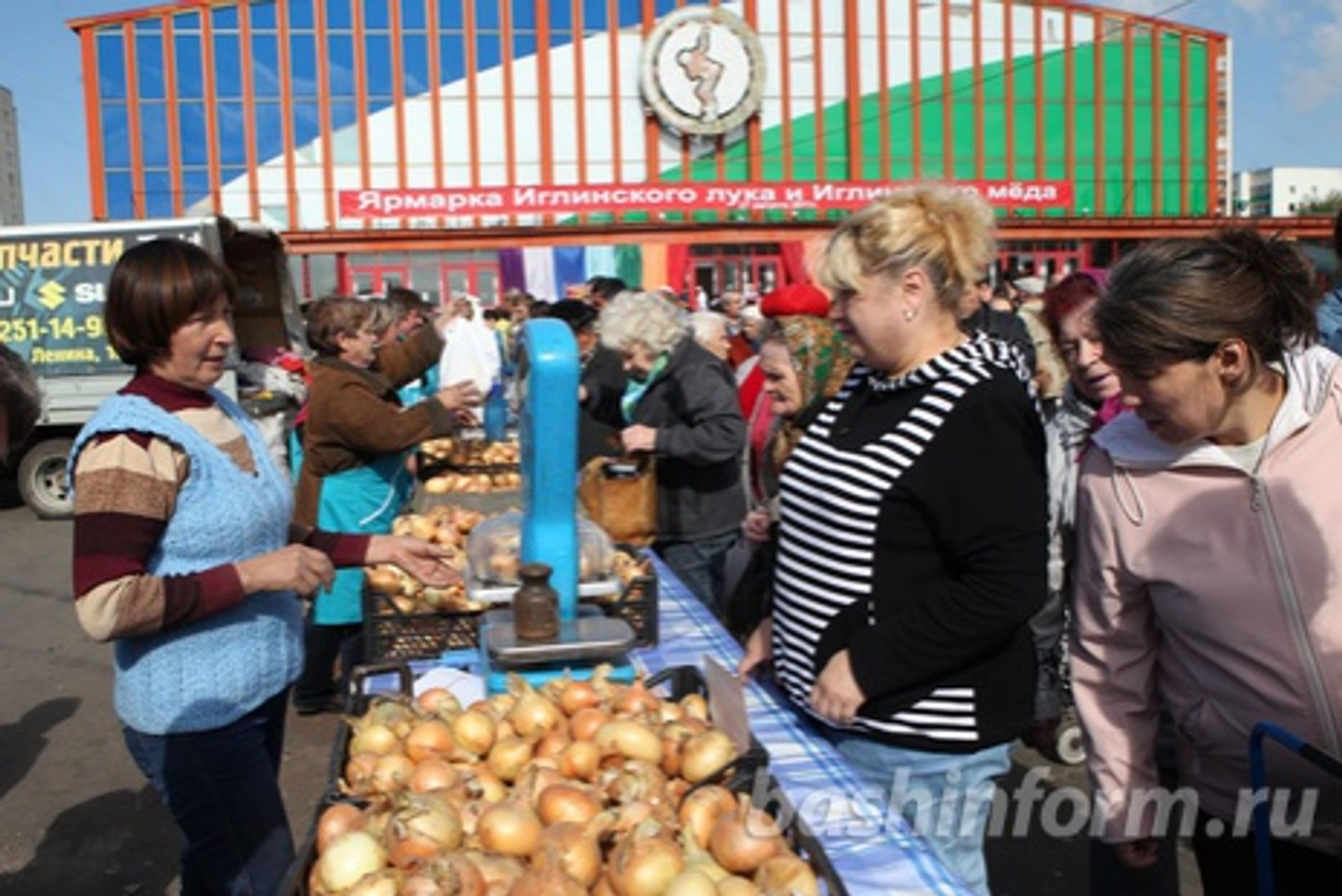 Олег Яровиков