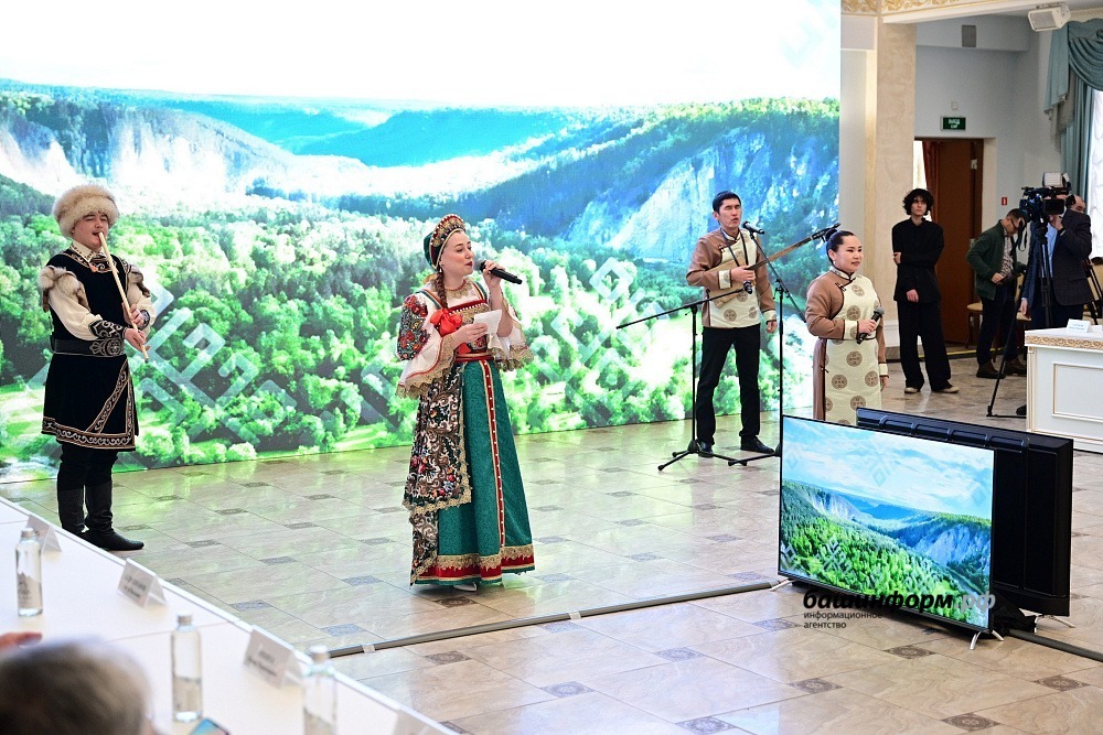 Олег Яровиков, Азат Мухамедьянов пресс-служба главы Башкортостана