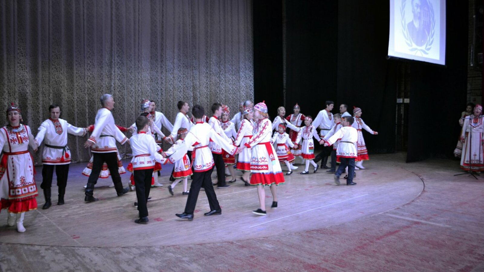 Иван Тарасов