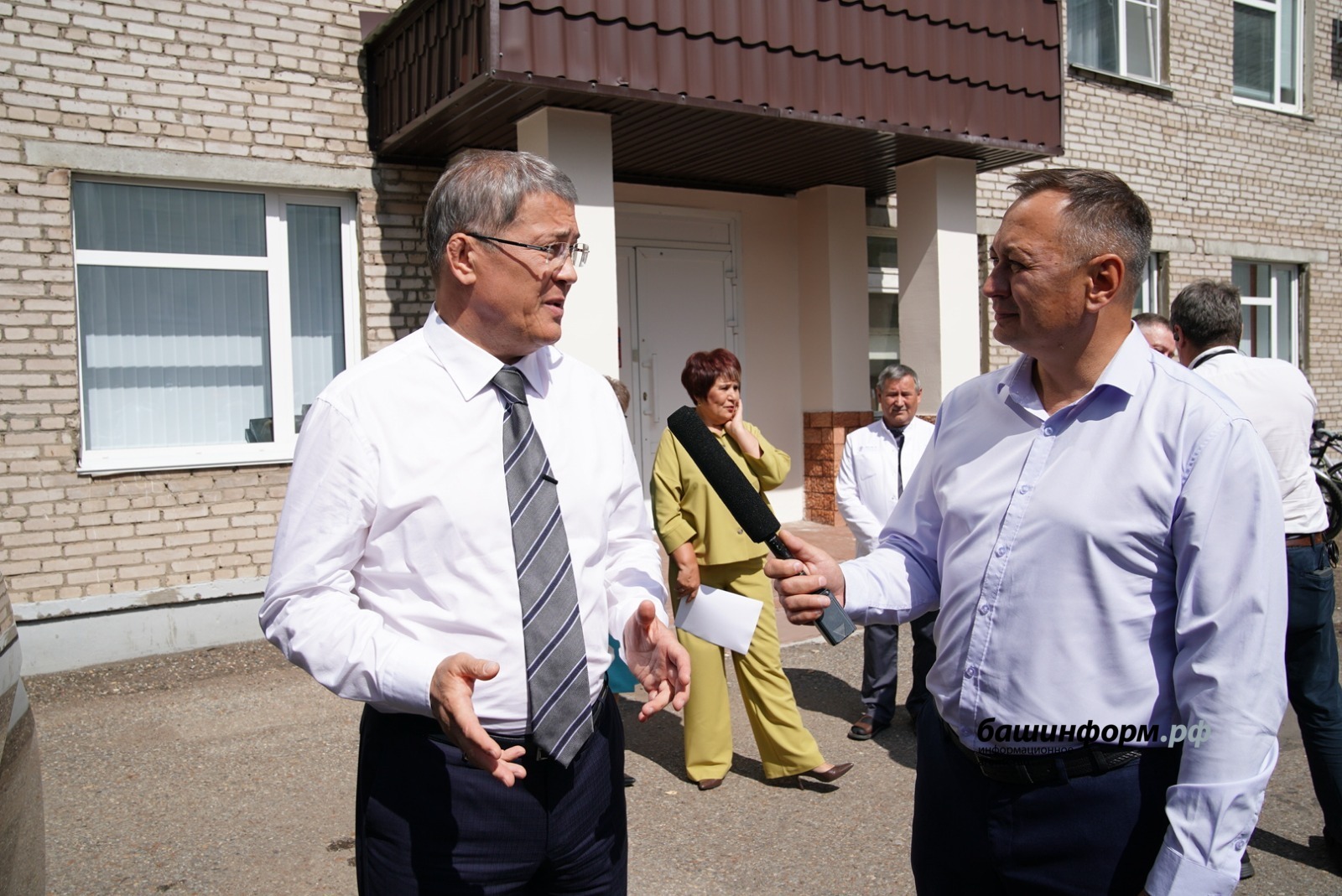 Олег Яровиков