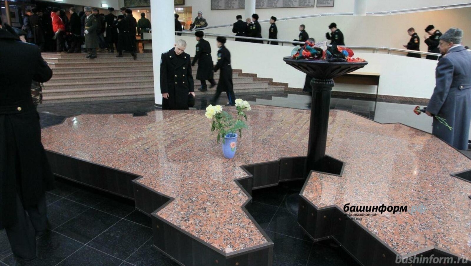 Олег Яровиков