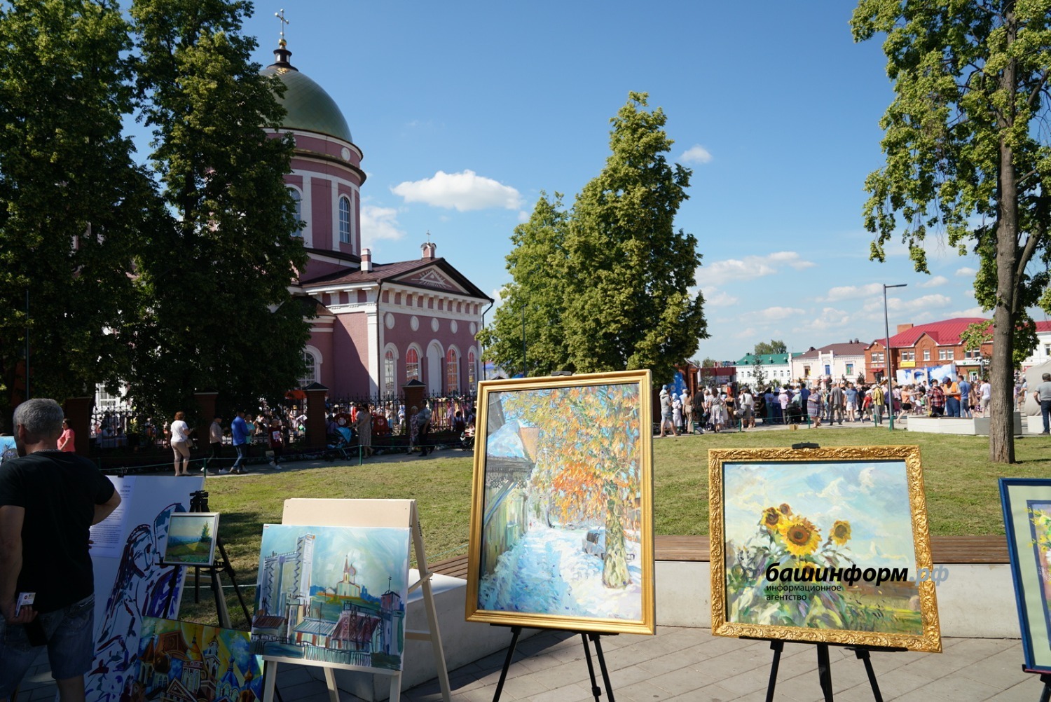 Олег Яровиков