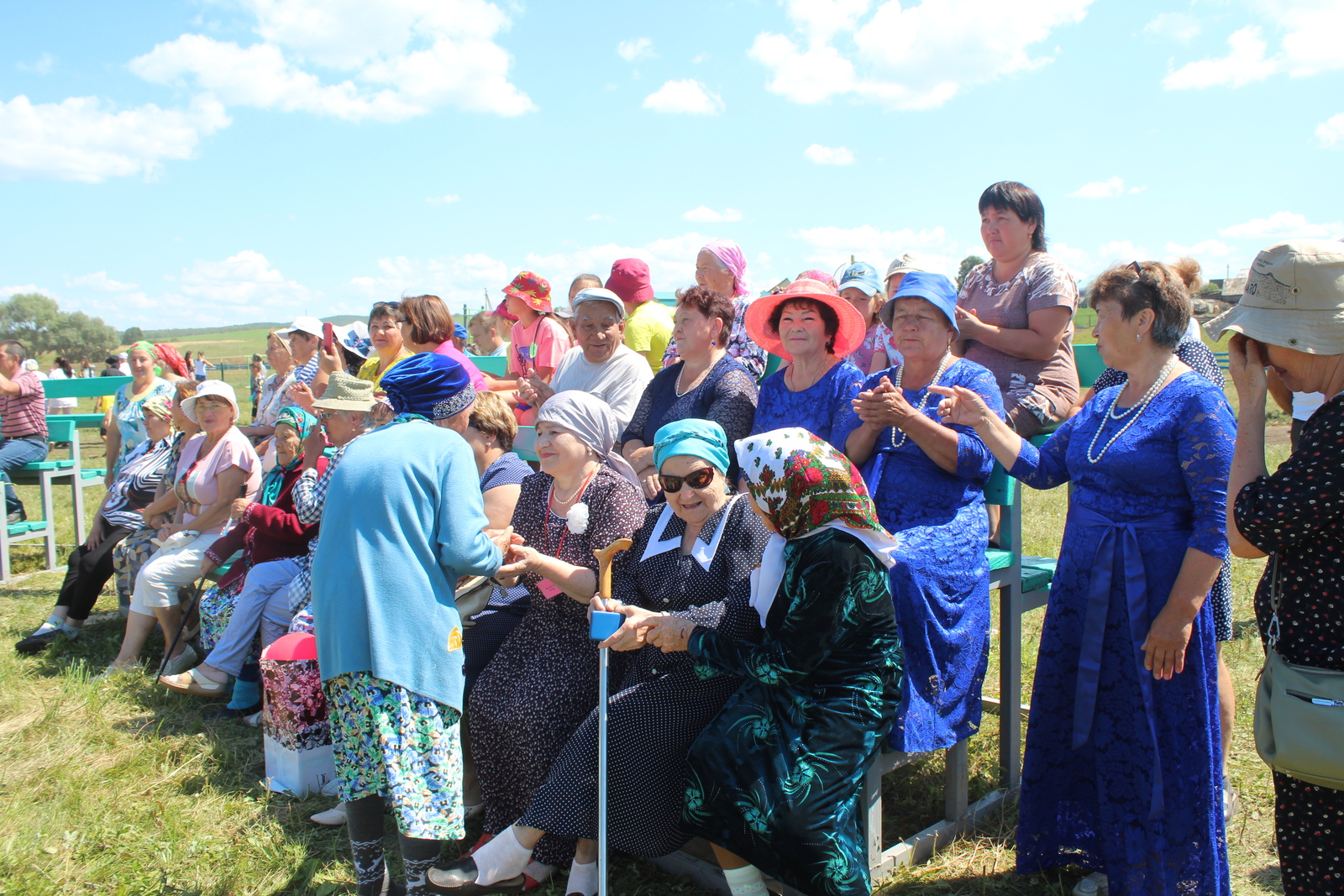 300-летний юбилей родного села отметили инзелгинцы