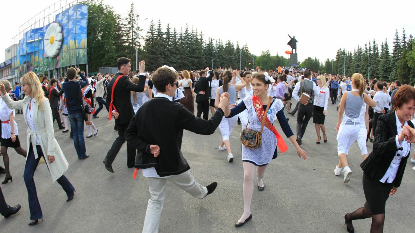 Олег Яровиков