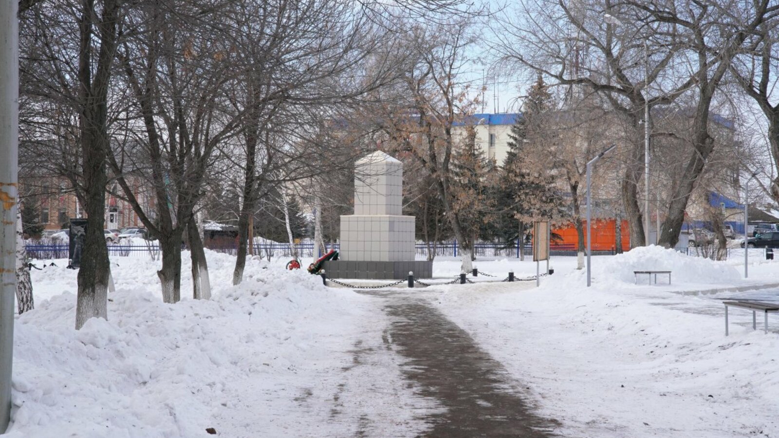 Олег Яровиков