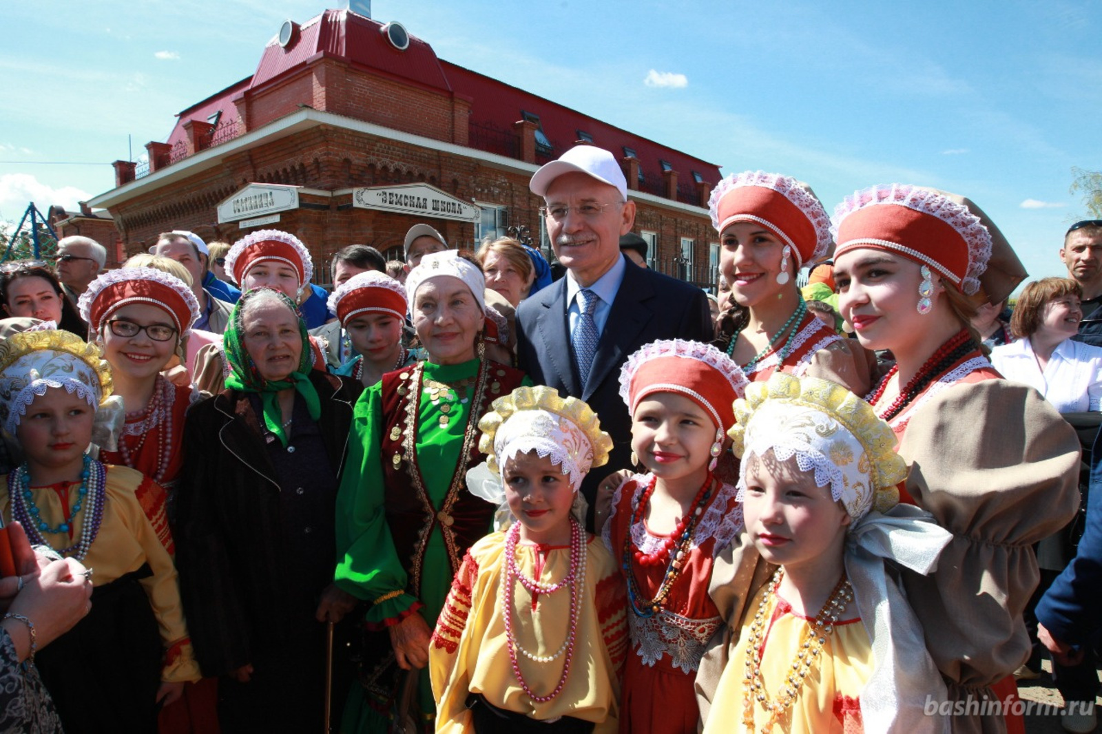 Олег Яровиков