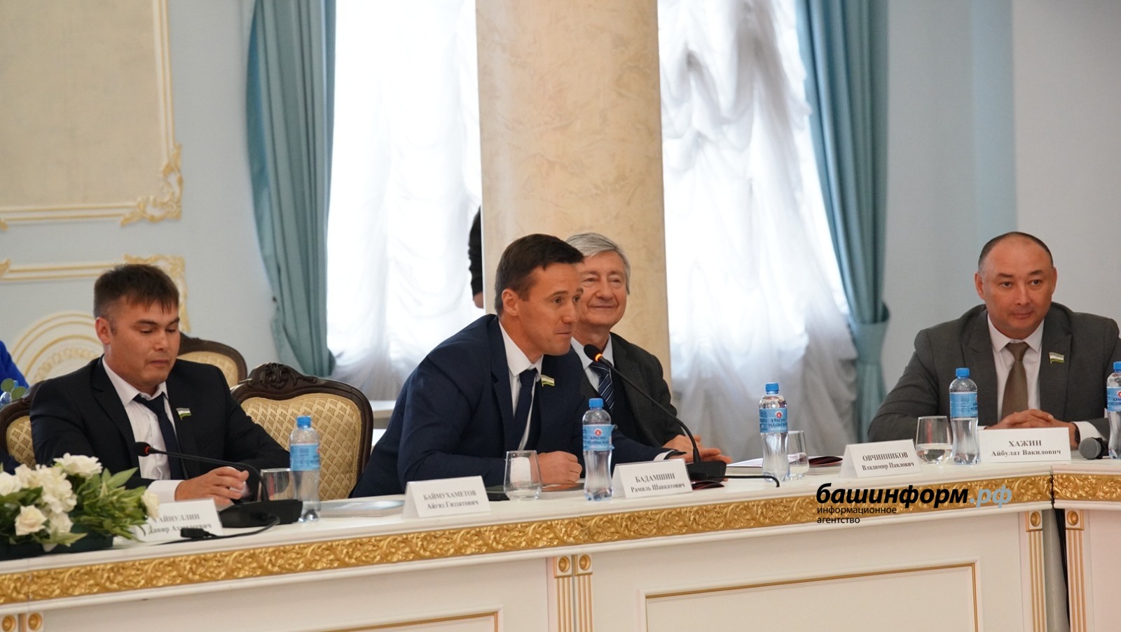 Олег Яровиков