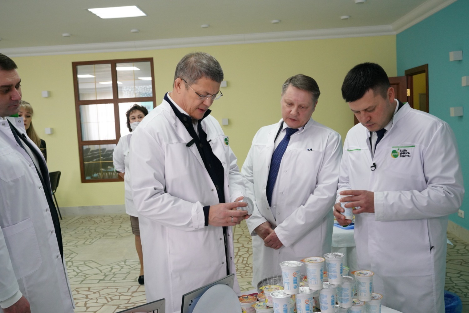 Олег Яровиков