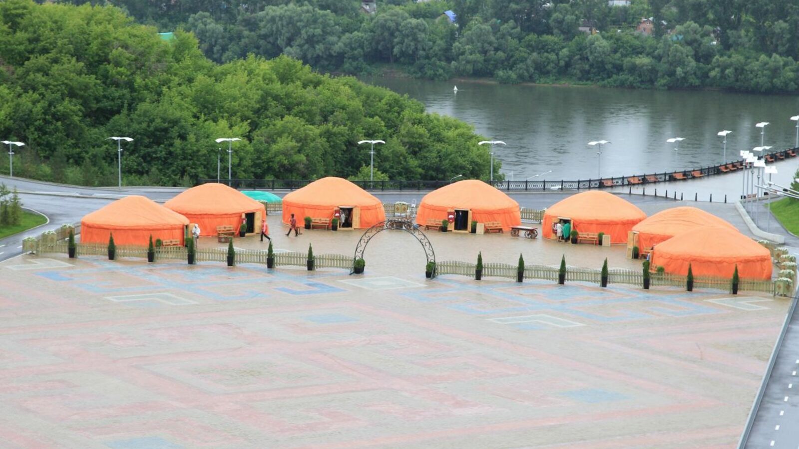 Олег Яровиков