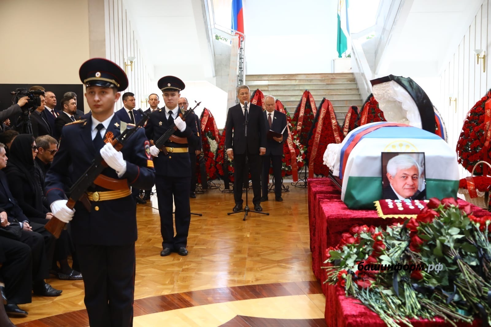 Валерий Шахов