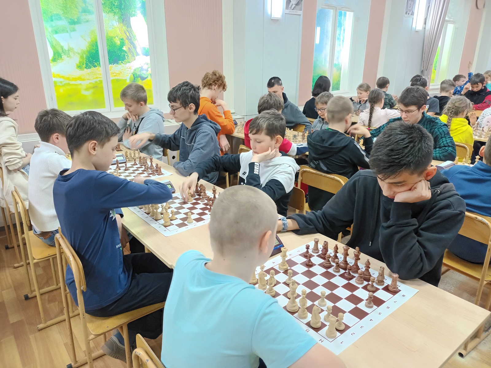 В спортивной школе № 2 Октябрьского состоялся турнир по шахматным поддавкам «Мудрые зеваки».