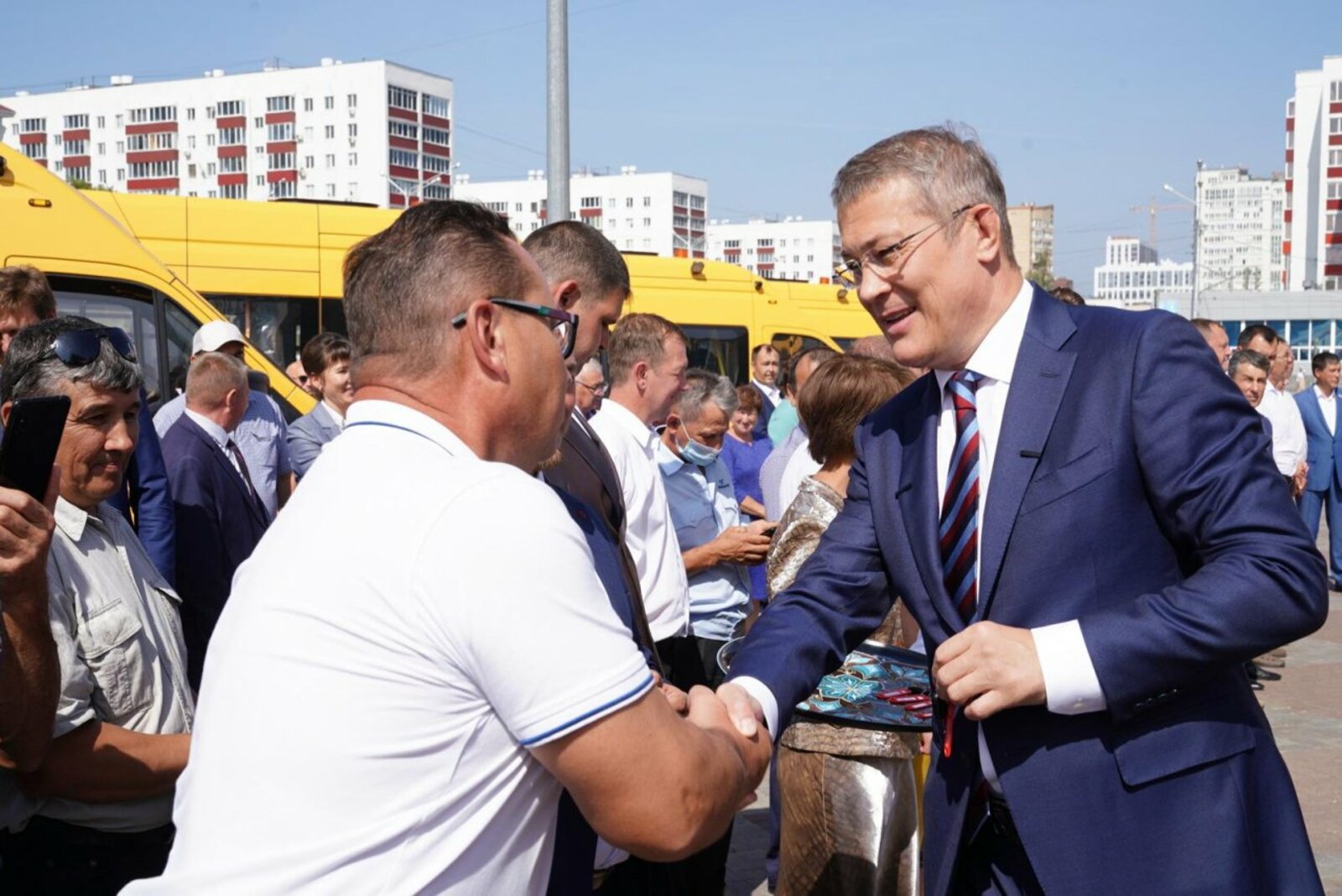Олег Яровиков