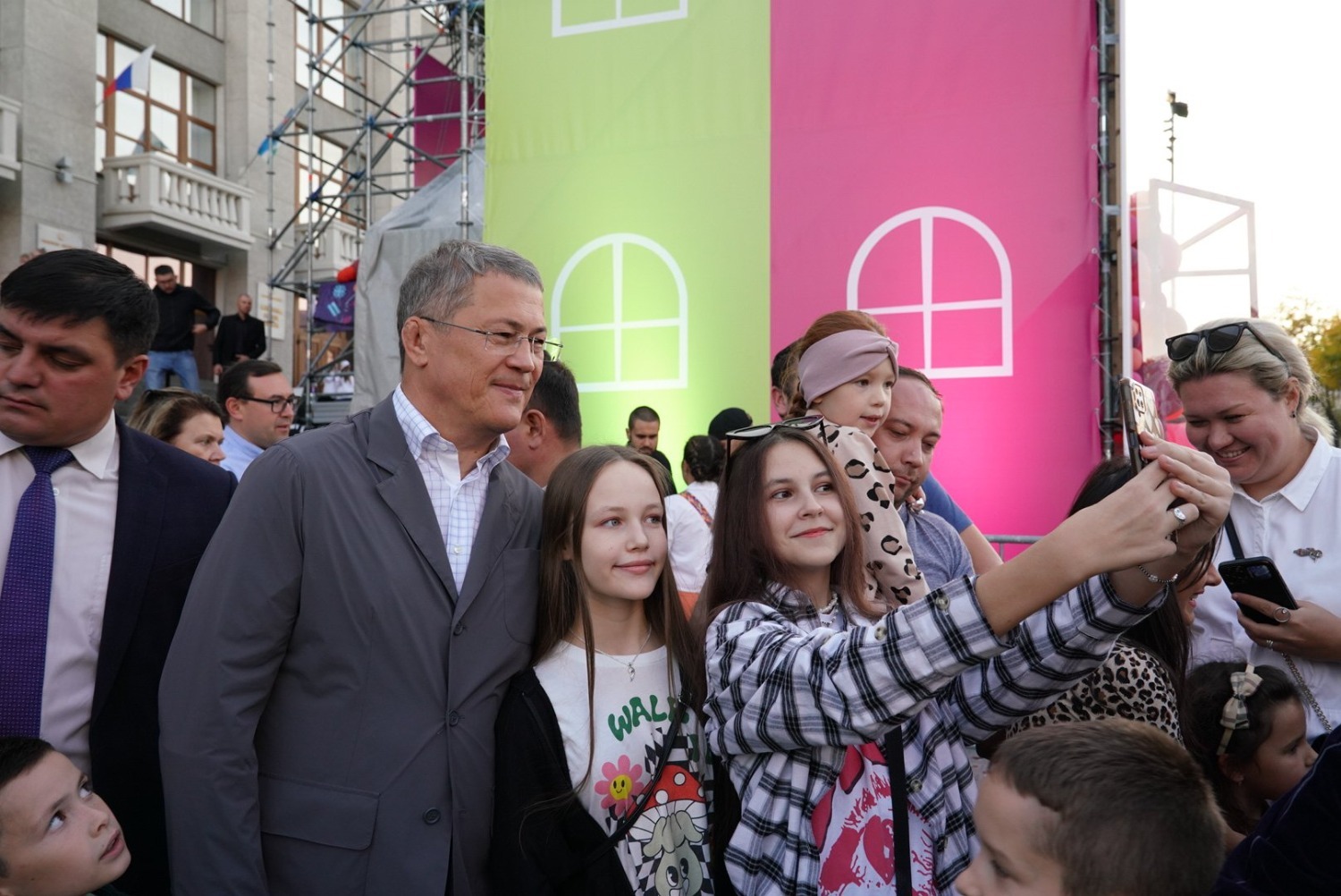 Олег Яровиков