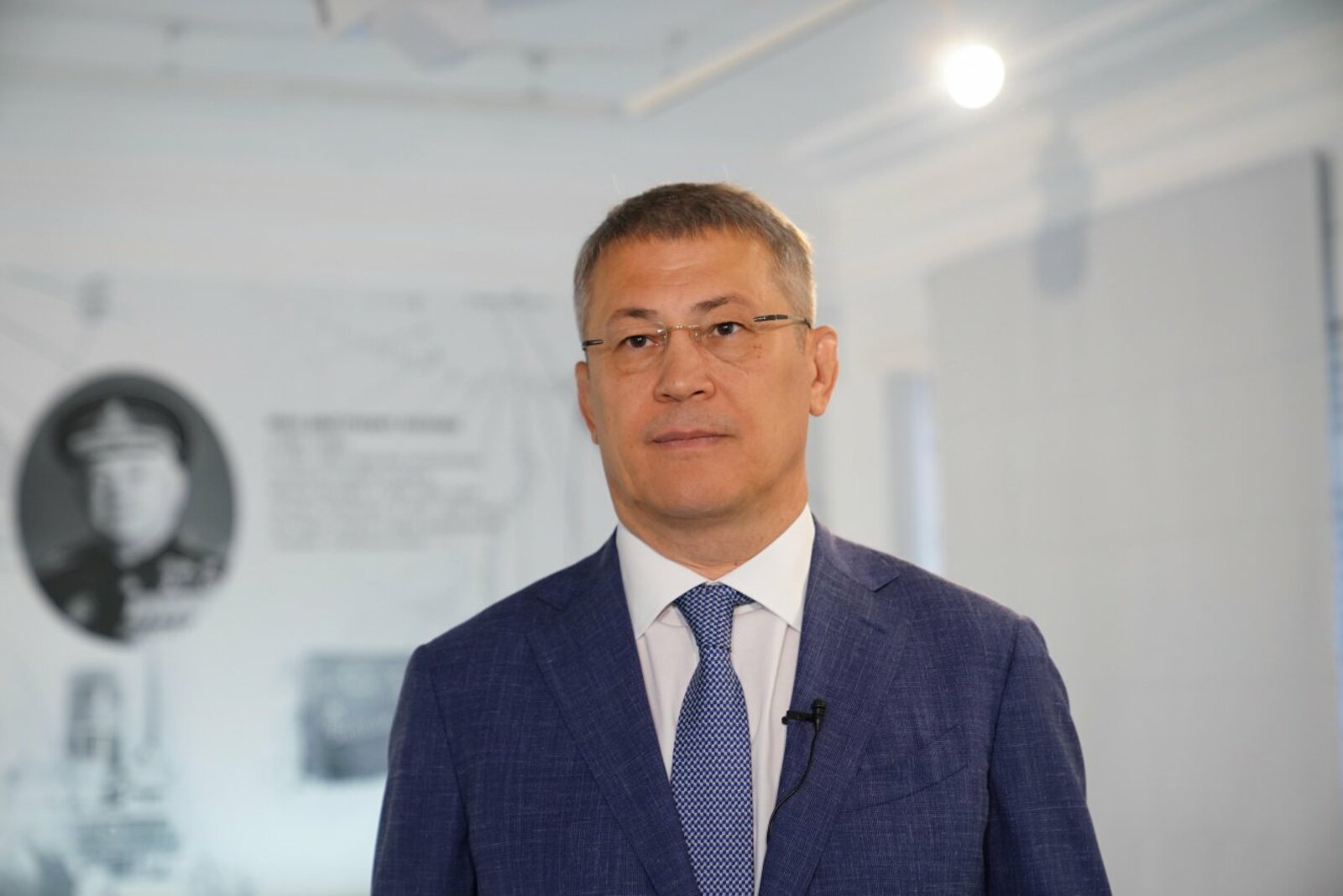 Олег Яровиков