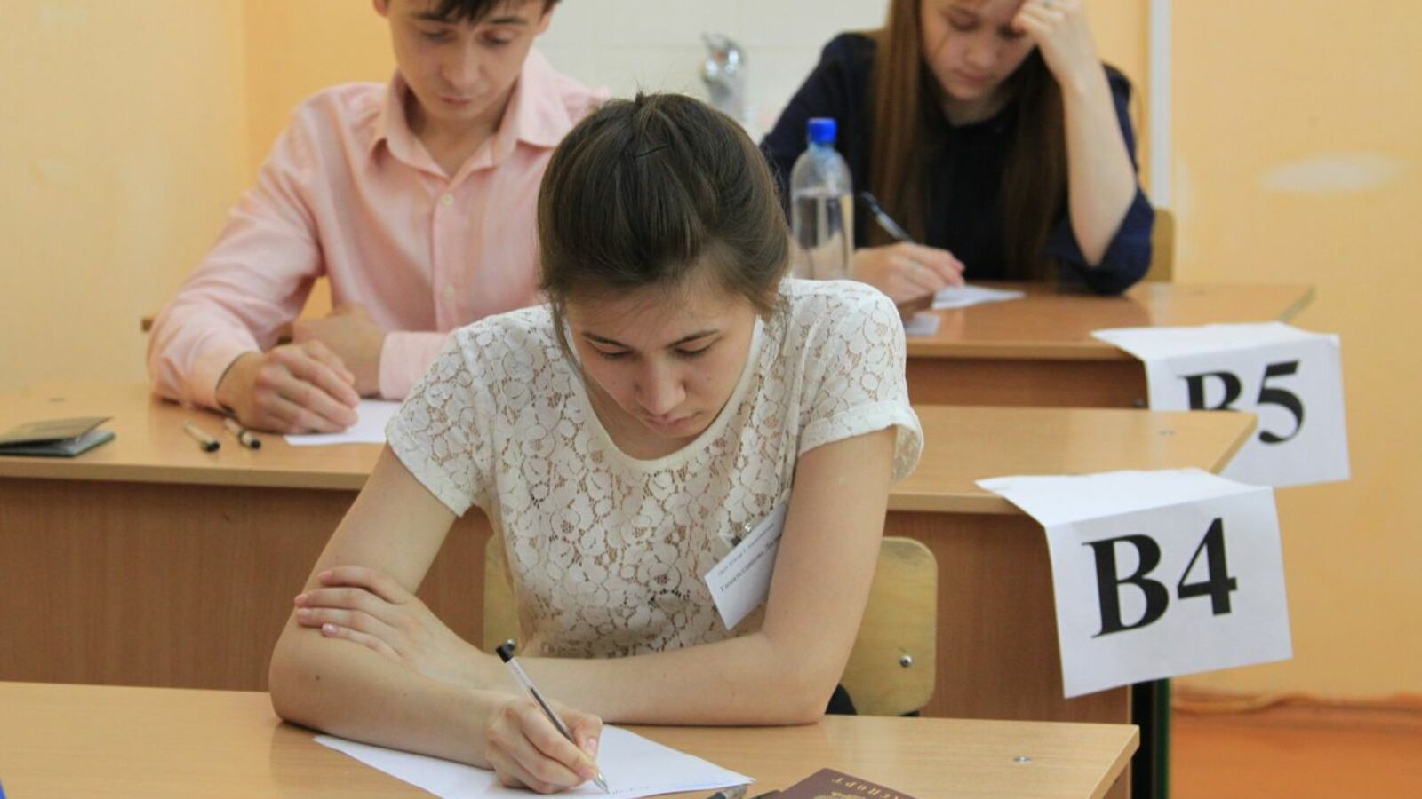 Олег Яровиков