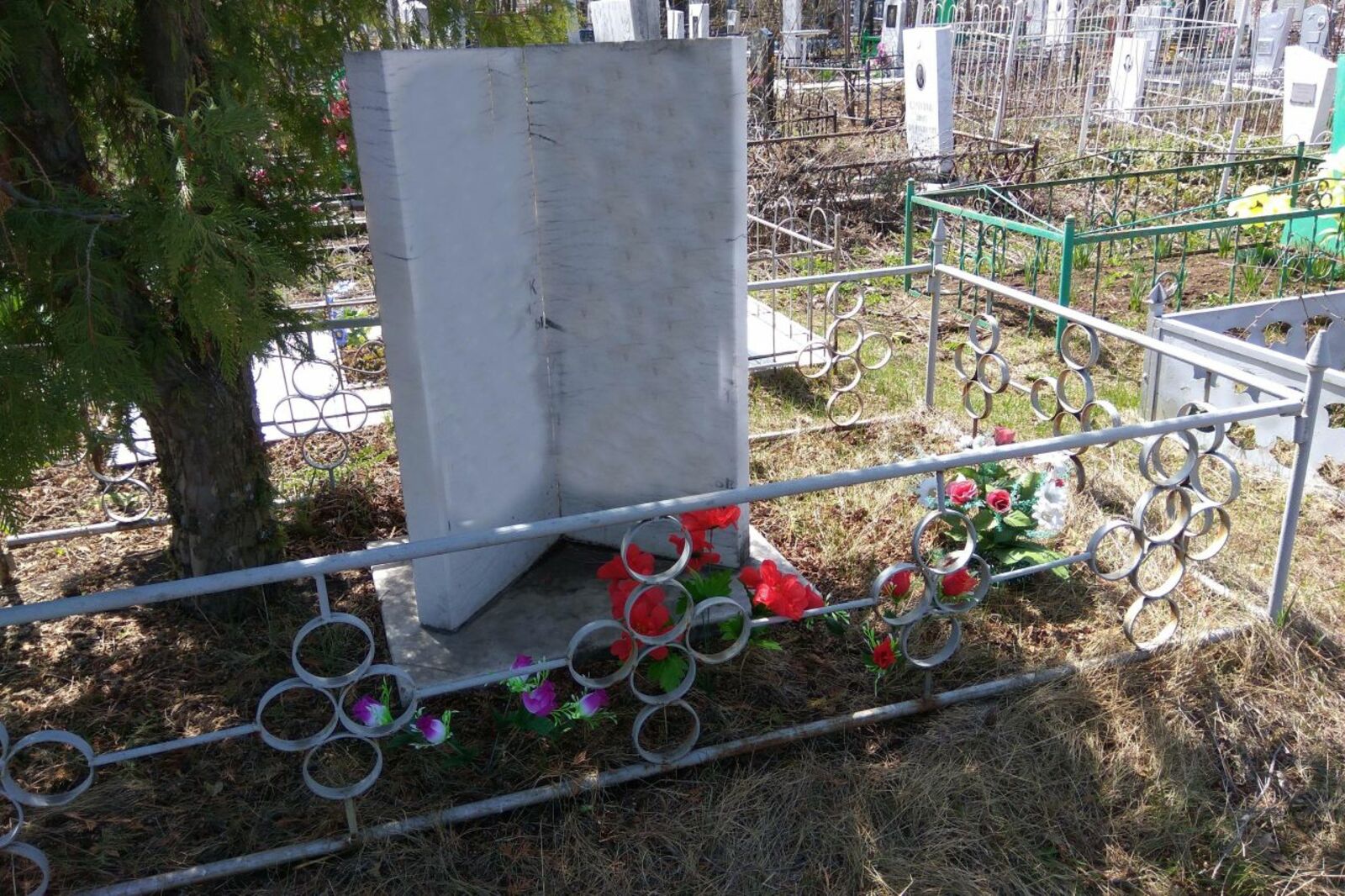 Олег Яровиков