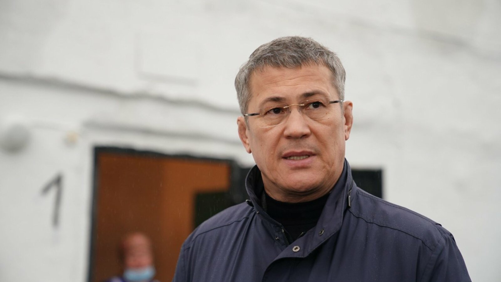 Олег Яровиков