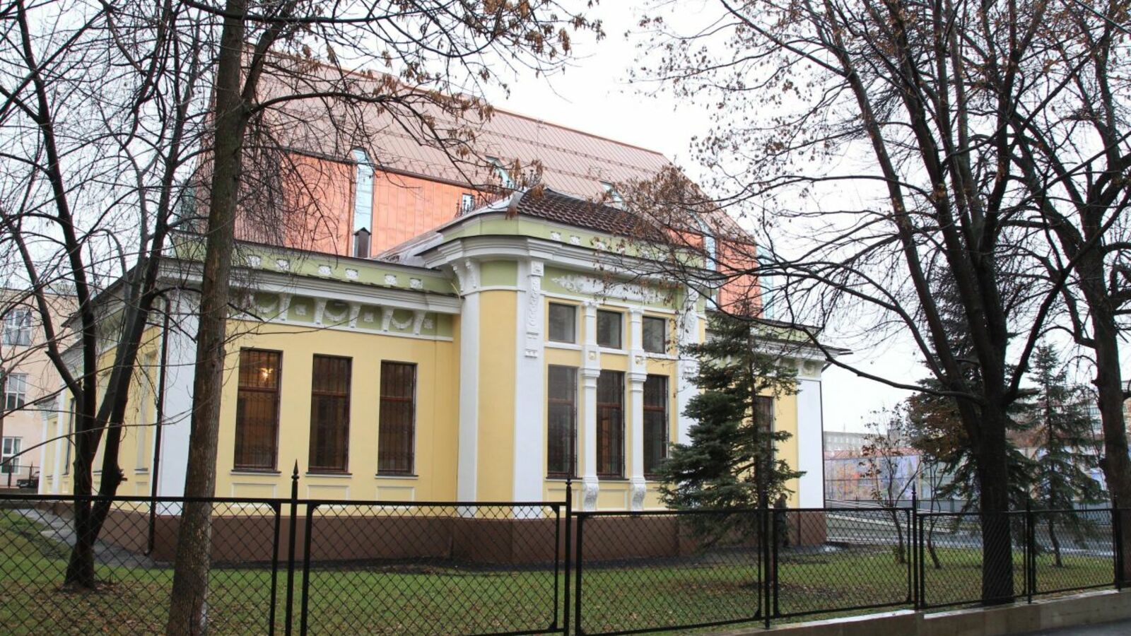 Олег Яровиков