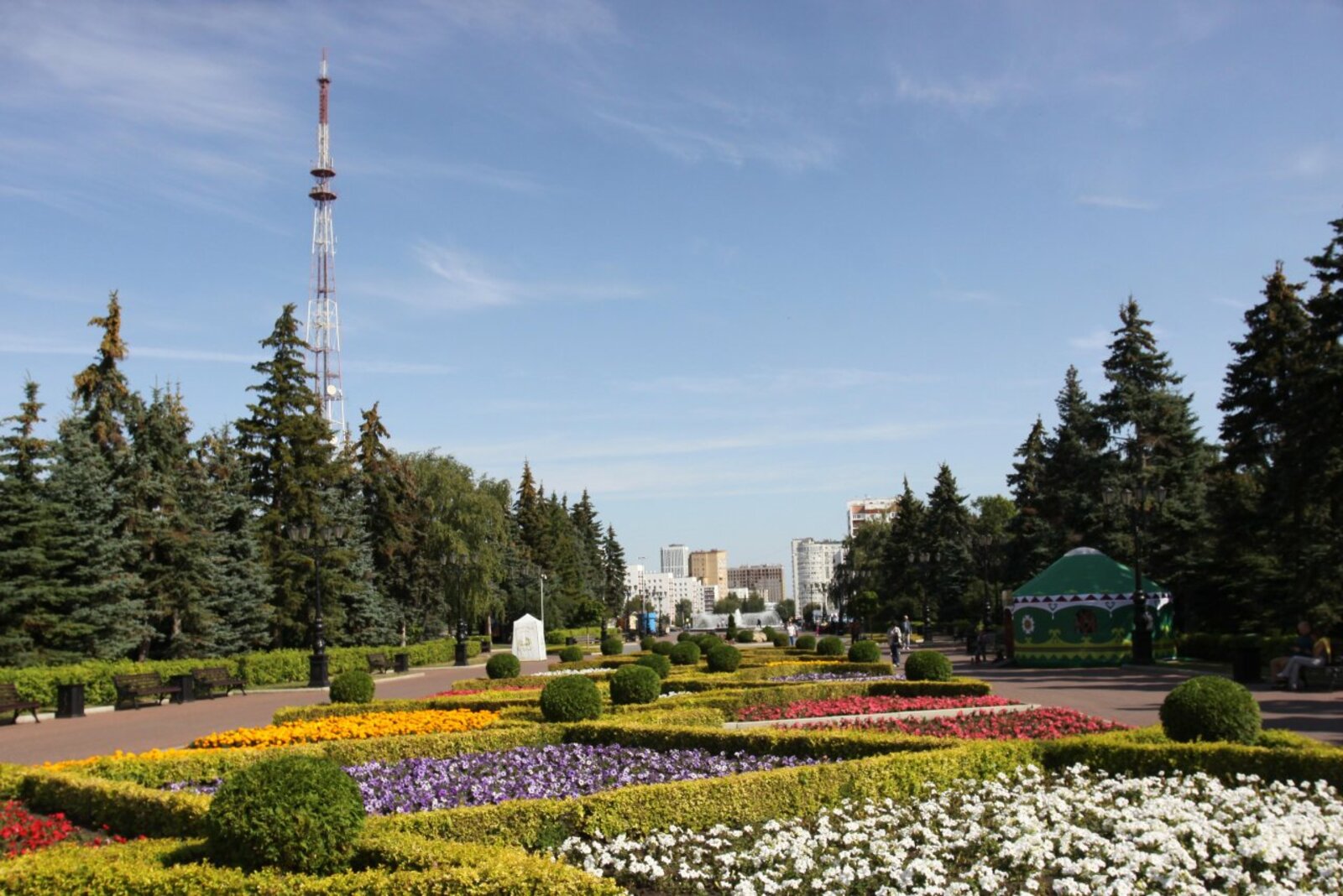 Олег Яровиков