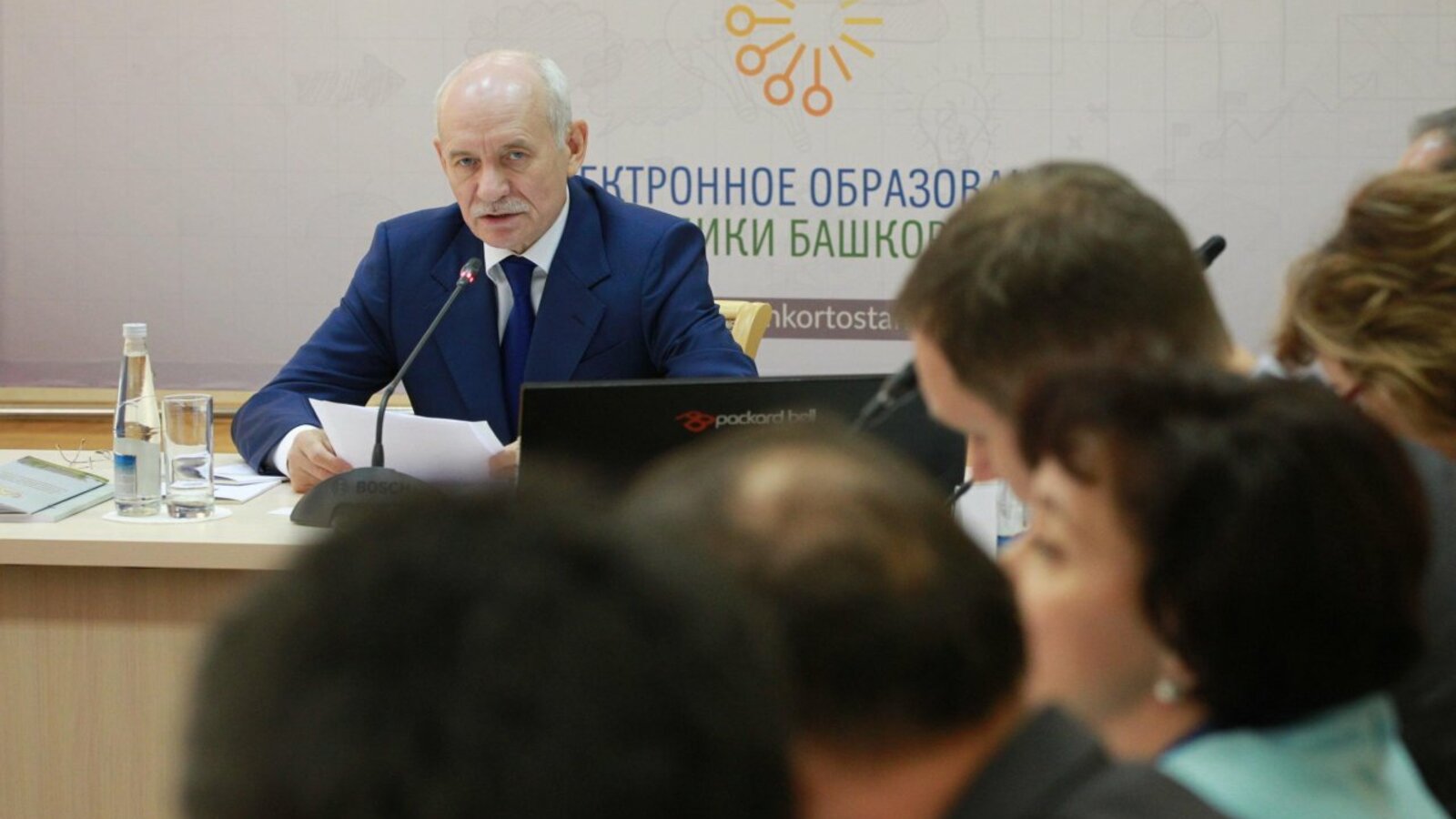 Олег Яровиков