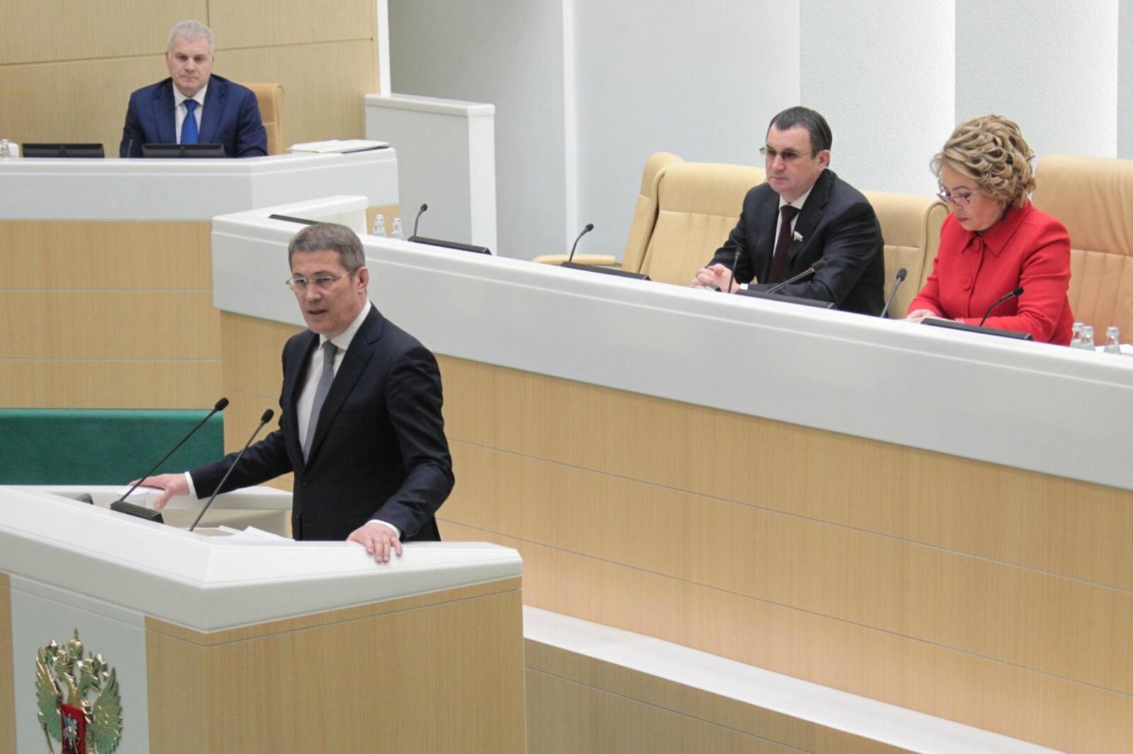 Олег Яровиков