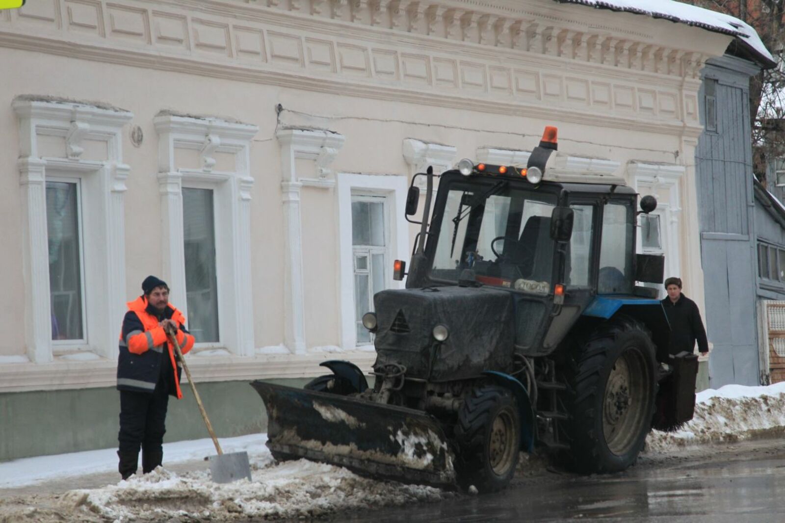 Олег Яровиков
