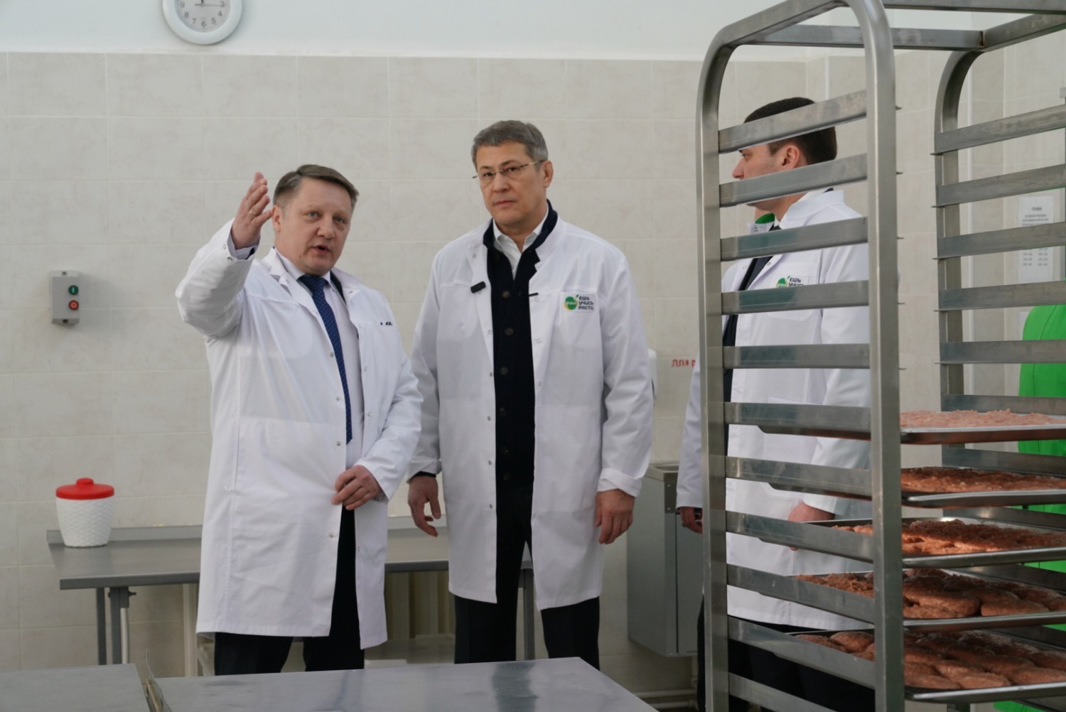 Олег Яровиков