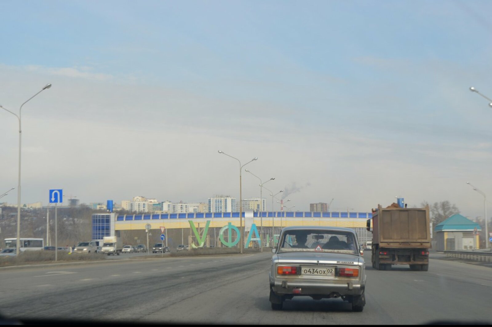 автор