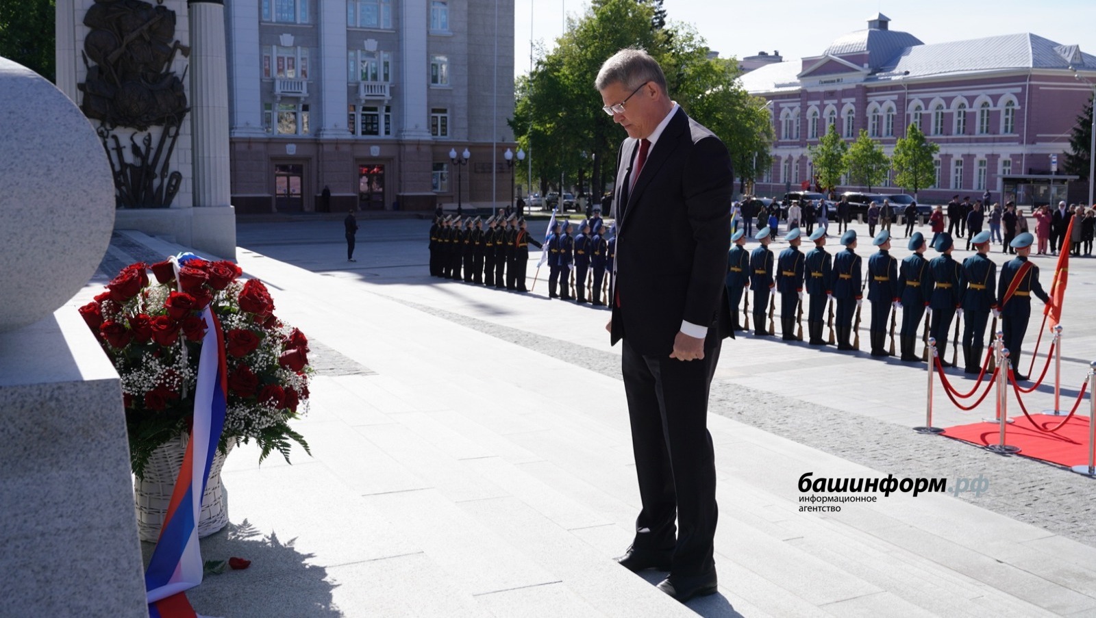Олег Яровиков