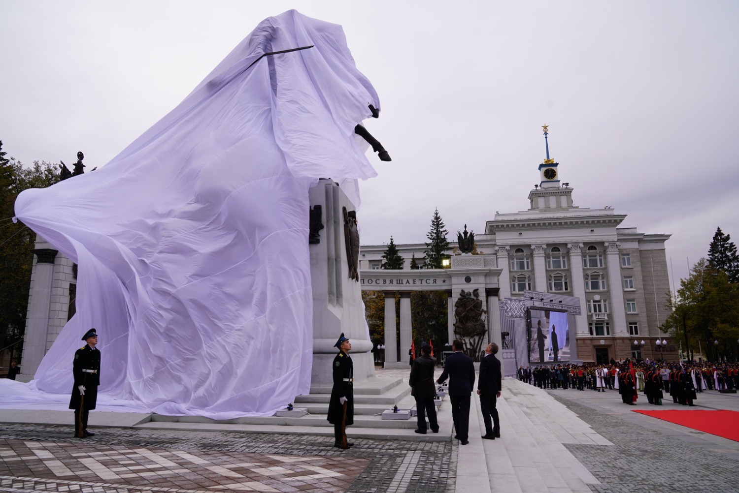 Олег Яровиков