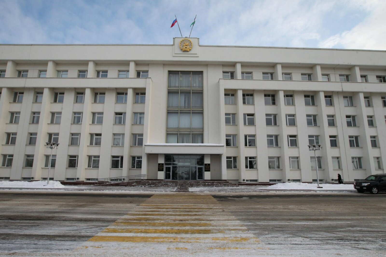 Олег Яровиков