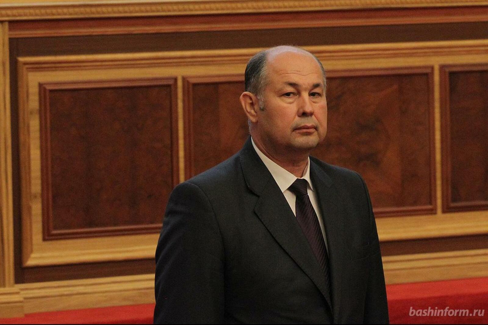 Олег Яровиков