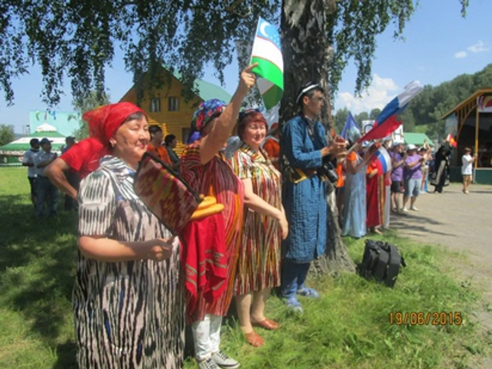 автор һәм Артур Басиров